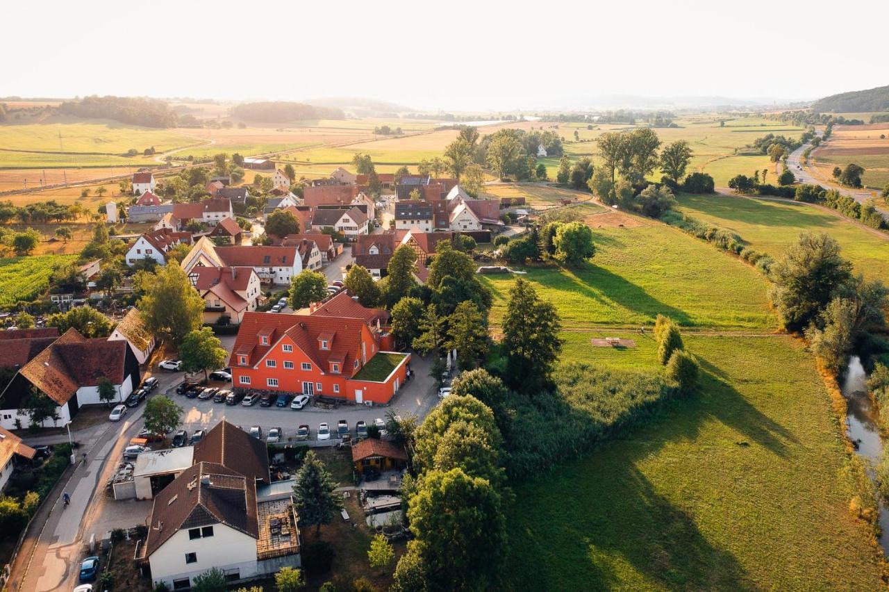 Landgasthof Schwarzes Ross Ansbach Exteriör bild